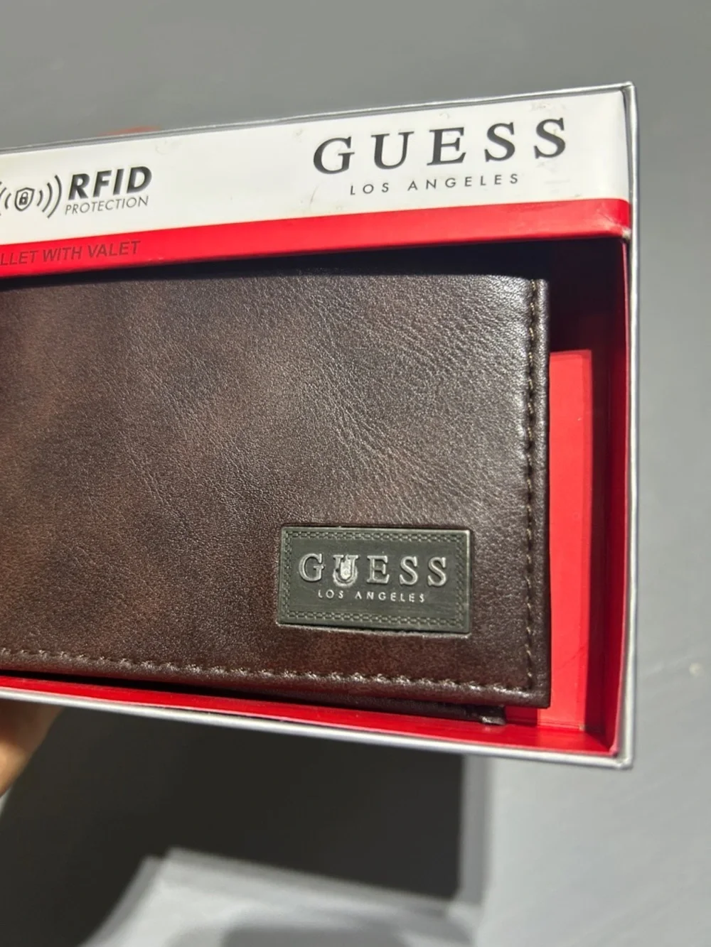 (NEW) Guess Brown Leather Wallet with RFID Protection